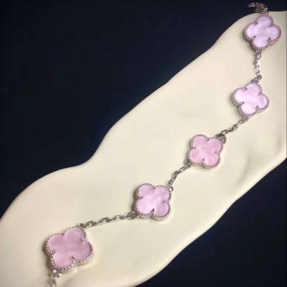 Four-leaf clover bracelet silver pink