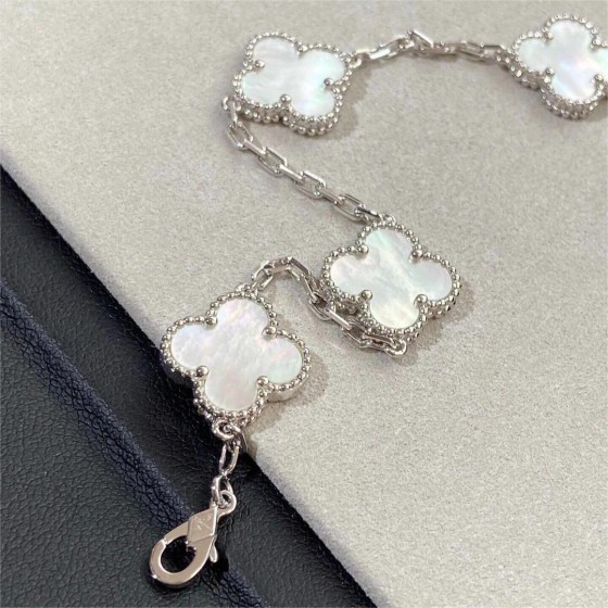 Four-leaf clover bracelet white mother-of-pearl silver