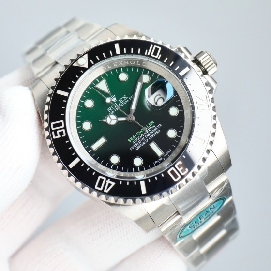 Rolex Sea-Dweller series, gradient green dial, 43mm, silver Oyster bracelet.
