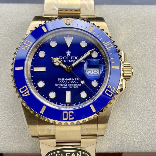 Rolex Submariner series, blue dial, blue bezel, 41mm, gold Oyster bracelet.