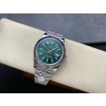 Log Series men's watch, green dial, silver bezel, 41mm, silver five-link bracelet.