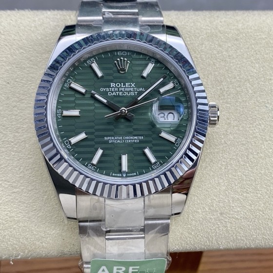 Log series men's watch, wave pattern green dial, silver bezel, 41mm, silver Oyster bracelet.