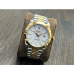 Log series men's watch, white dial, gold bezel, 41mm, two-tone five-link bracelet.