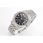 Navigator series men's watch, bright black dial, silver bezel, 42mm, silver five-link bracelet.