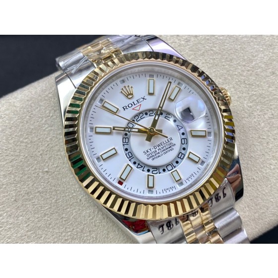 Navigator series men's watch, white dial, gold bezel, 42mm, two-tone five-link bracelet.