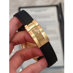 Navigator series men's watch, white dial, rose gold bezel, 42mm, rubber strap.