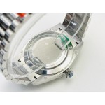 星期日历型系列男表冰蓝色表盘 银色外圈 40mm 银色元首型表带