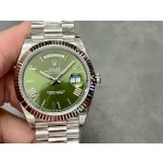 星期日历型系列男表橄榄绿色表盘 银色外圈 40mm 银色元首型表带