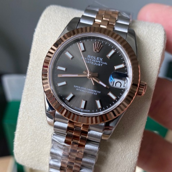 Datejust series, grey dial, 31mm, rose gold two-tone strap