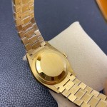 Sunday calendar series women's watch, mother-of-pearl dial, diamond-set bezel, 36mm, gold President-style bracelet.