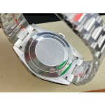 Sunday calendar series men's watch, silver dial, diamond-set bezel, 40mm, silver President-style bracelet.