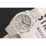 Sunday Calendar series women's watch, full diamond dial, diamond-set bezel, 36mm, with diamond-set silver President-style bracelet.