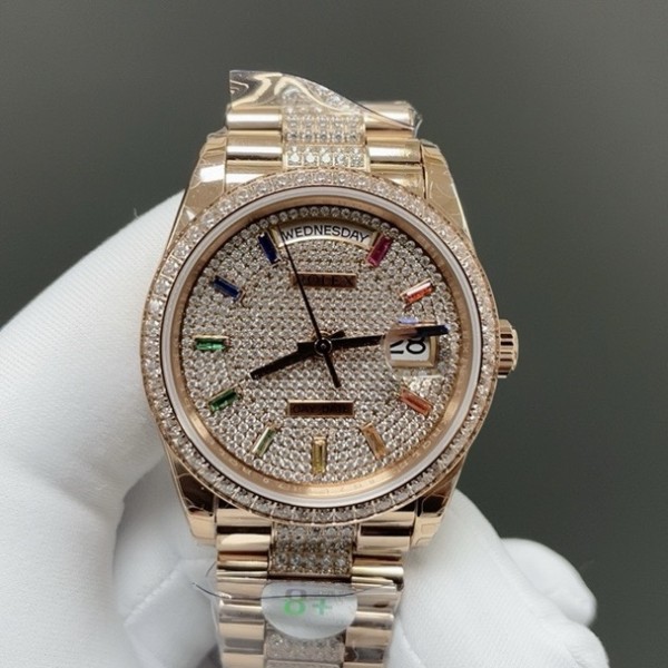 Sunday calendar series women's watch with full diamond dial, diamond-set bezel, 36mm case, and diamond-set rose gold President-style bracelet.