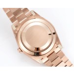Sunday date display series men's watch, chocolate dial, rose gold bezel, 40mm, rose gold President-style bracelet.
