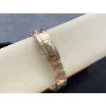 Datejust series women's watch, white dial, diamond-set bezel, 31mm, gold Oyster bracelet.