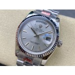 星期日历型系列女表银色表盘 银色外圈 36mm 银色元首型表带