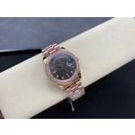 星期日历型系列女表黑色表盘 带钻外圈 36mm 玫瑰金色元首型表带