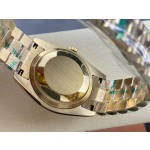 Sunday date display series women's watch, gold dial, gold bezel, 36mm, gold President-style bracelet.