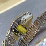 宝格丽蛇形银色满钻手表