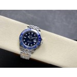 Greenwich series, blue dial, blue bezel, 40 mm, silver five-link bracelet.