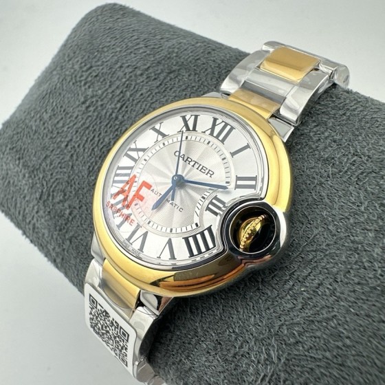 Cartier Ballon Bleu series, 33mm silver dial, gold bezel, ladies' watch, silver strap, mechanical movement.