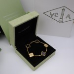 Four-leaf clover gold-plated black bracelet