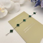 Four-leaf clover green and silver bracelet