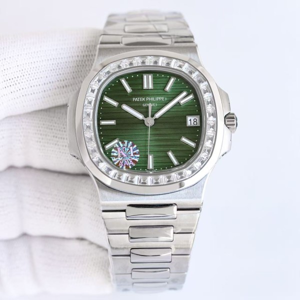 Patek Philippe Nautilus (K1 version): 33mm dial, 8.3mm thickness.