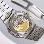 Patek Philippe Elegant Sports Series: 40mm dial, 8.6mm thickness.
