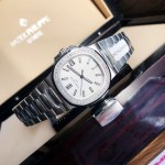 Patek Philippe sports watch: 40mm dial, 8.8mm thickness.