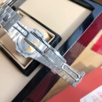 Patek Philippe sports watch: 40mm dial, 8.8mm thickness.