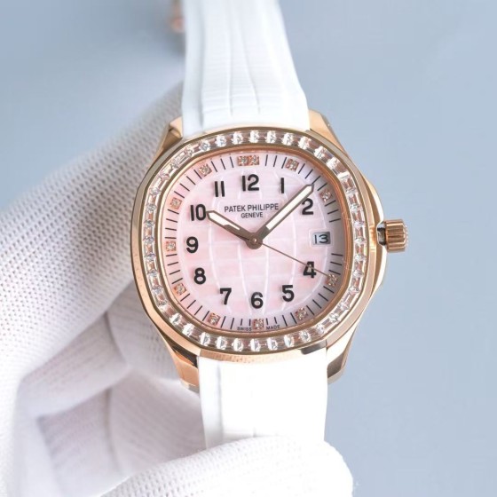 Patek Philippe Aquanaut Series Mechanical Watch 38.8mm