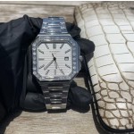 Patek Philippe Cubitus Collection: 45mm dial, 8.6mm thickness.